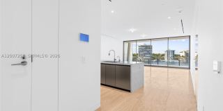 5 Grove Isle Dr Gallery 13