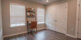 2 bedroom 2.5 bath home located in Fayetteville, AR Gallery 7
