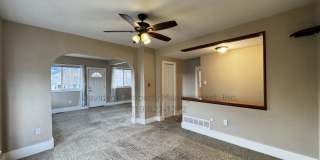 Stunning 4 Bedroom House near Old Colorado City Gallery 7