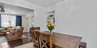 2001 Angora Drive Gallery 12