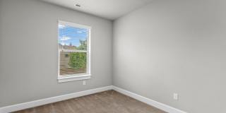 Beautiful SE Bend Home | Spacious Floorplan | Fenced Backyard | Near Parks & Trails Gallery 32