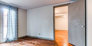 Unique with a Artsy Flare    2 Bed/1.5 Bath in Edgemere Park $995/month! Gallery 40