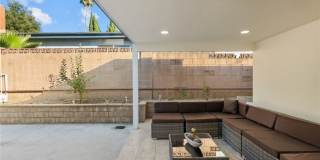 4700 Topanga Canyon Boulevard Gallery 13