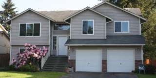 Spacious Split Entry Gallery 1