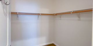 Beautiful  2Bd 2 Ba in Luxury Community Gallery 12