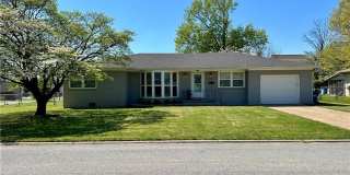 301 Crestview Drive Gallery 1
