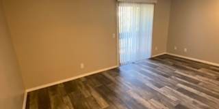 River Walk Apartments Gallery 330