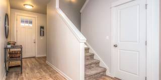 Spacious 3 Bedroom Home, Great Southeast Bend Neighborhood! Furnished Monthly Rental Gallery 8