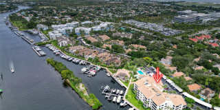 827 Oak Harbour Drive Gallery 57