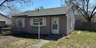 Pet Friendly Single Family Home with Fenced Yard Gallery 1