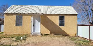 LARGE 1 BEDROOM HOME WITH MANY UPDATES Gallery 1