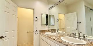 AVAILABLE NOW!! GORGEOUS 3 Bedroom 3 Bathroom Condo with Lake Views in Rancho Mirage! Gallery 12