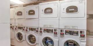 255 W 24th St Gallery 17