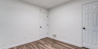 2551 Parkview Dr Memphis, TN 38128 Gallery 24