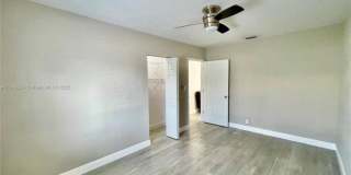 1002 S 27th Ave Gallery 5