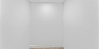 3912 4th Street Gallery 49