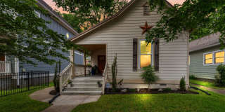 Beautiful Home Steps to Cleveland Park! Gallery 1