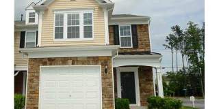 Wonderful 3br/2.5ba end unit townhome!!  1 car garage, across from community pool! Available Now! Gallery 1