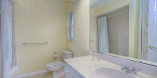 5652 Eichen Circle E Gallery 10