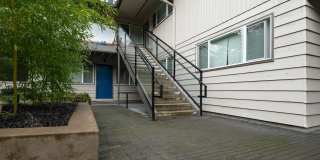Uptown Lake Oswego Gallery 59
