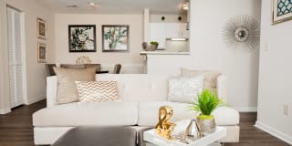 Arbors at Brookfield Apartments Gallery 1