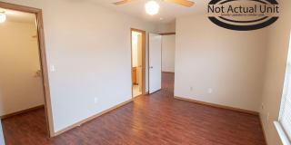 Three bedrooms, two full baths Gallery 7