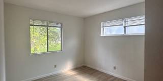 Unit with updated flooring! Gallery 27