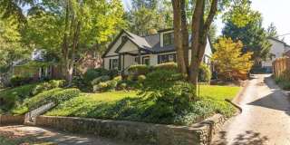 809 Crestridge Drive NE Gallery 1