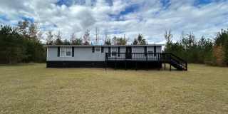 Spacious 3-Bedroom, 2-Bath Mobile Home on 1 Acre – Pet-Friendly and Perfect for Outdoor Living! Gallery 1
