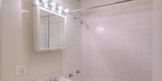 535 West Cornelia Avenue Gallery 3