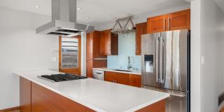 Ocean Beach 2 Bedroom + Bonus Room. Panoramic Water Views! Gallery 18