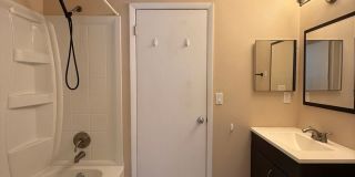 2 Bedroom Winter Springs Townhouse Gallery 17
