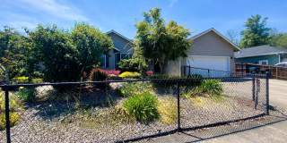 Great 3 Bedroom 2 Bath House! Gallery 1
