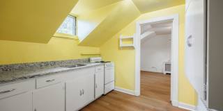Quaint 1 Bedroom/1 Bathroom Cottage Style Apartment in Richmond ***Available NOW*** Quaint 1 Bedroom/1 Bathroom Cottage Style Apartment in Richmond ***Available NOW*** Gallery 12