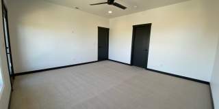 Close to Micron, 3 Bedroom 3 bath w/ a Million Dollar View! Gallery 50
