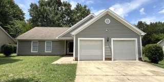 3 Bedroom Home In Steele Creek! Gallery 1