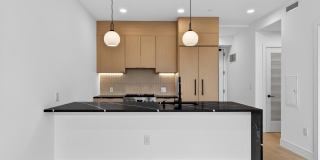 139-1 CHRISTOPHER COLUMBUS DR Gallery 5