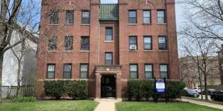1624 West Ainslie Gallery 1