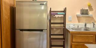 Spacious Garden-level Condo with Kitchenette in North Boulder Gallery 10