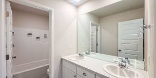Spacious 5-Bedroom Home with Modern Layout, Natural Light & Park Access Gallery 28