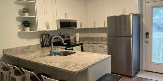 Furnished Executive Rental Downtown Gallery 12