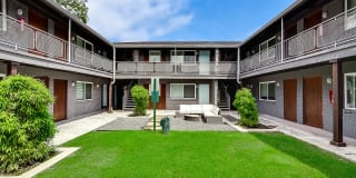 Links on Gaston Gallery 1