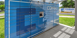 Conrad at Concord Mills Gallery 12