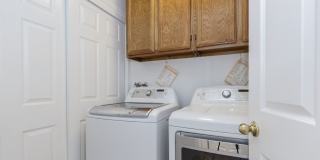 2BR/2.5BA Townhouse with Bay Views + 3 Decks | 2-Car Garage | San Carlos | YouTube Tour Gallery 24