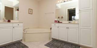 BEACH CLUB***BREAKWATER OF PELICAN BAY***3 BEDS/2.5 BATHS***FURNISHED SEASONAL*** Gallery 38