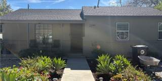 2244 Royal Oaks Gallery 1