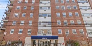 750 Shore Road Gallery 1