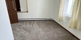 Newly Renovated Ground Floor 1 Bed Apartment! Gallery 12