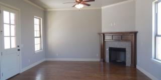 Gorgeous Three Bedroom/Two Bathroom in the gated Enclave Addition with a WATERFRONT VIEW!! Gallery 5