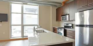 Modern 2-Bedroom Apartment with Private Patio in the Heart of Uptown Gallery 5